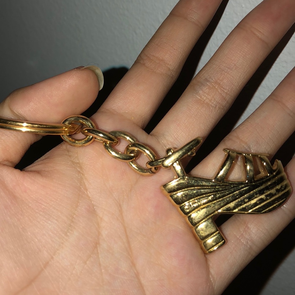 SALVATORE FERRAGAMO KEYCHAIN